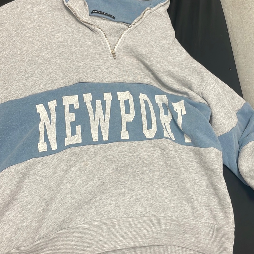 Brandy Melville half zip pullover